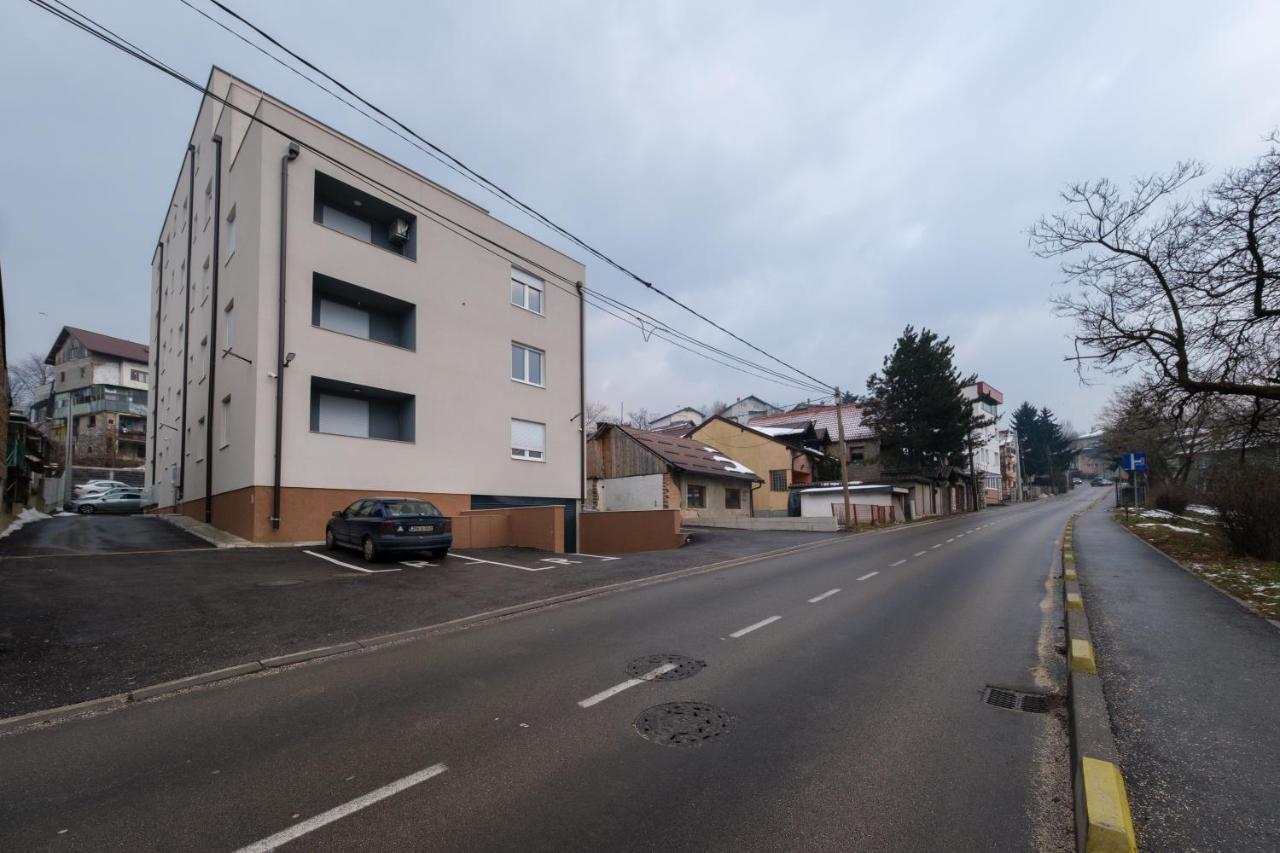 Apartment Aida *